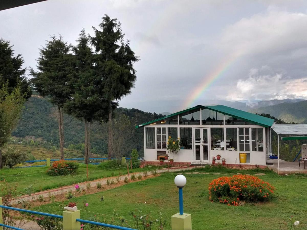 Chirping Orchard, Mukteshwar Bed & Breakfast Luaran gambar