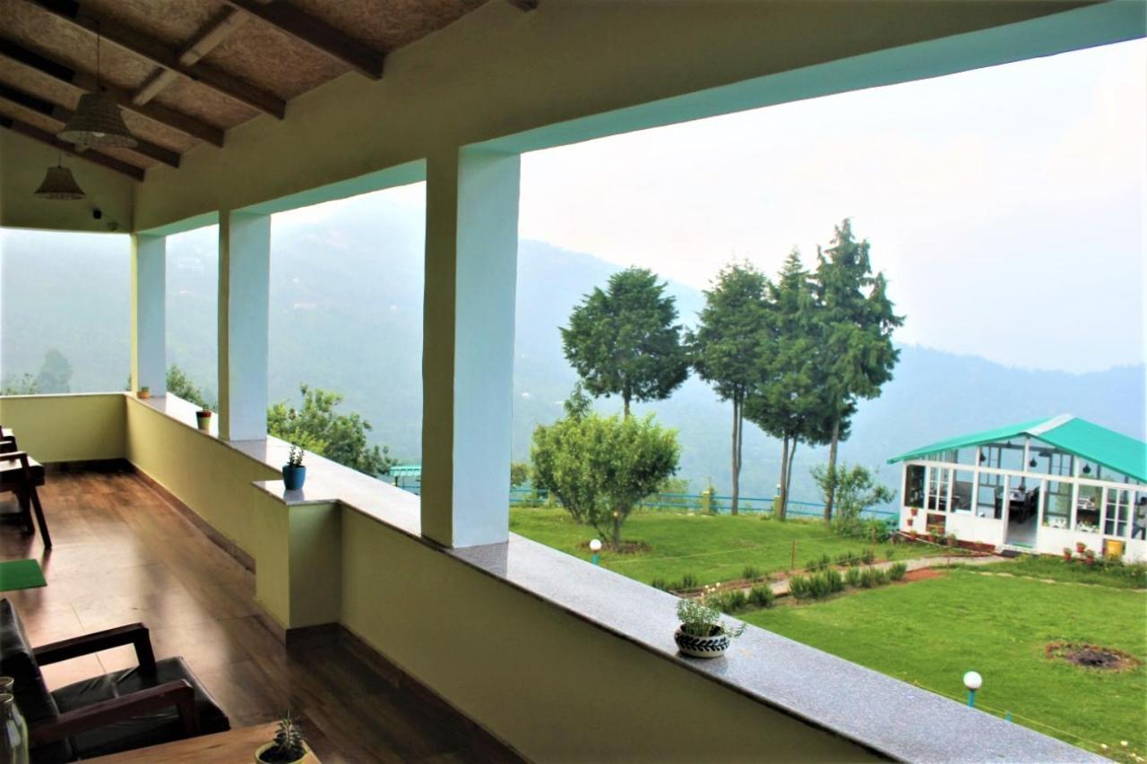 Chirping Orchard, Mukteshwar Bed & Breakfast Luaran gambar