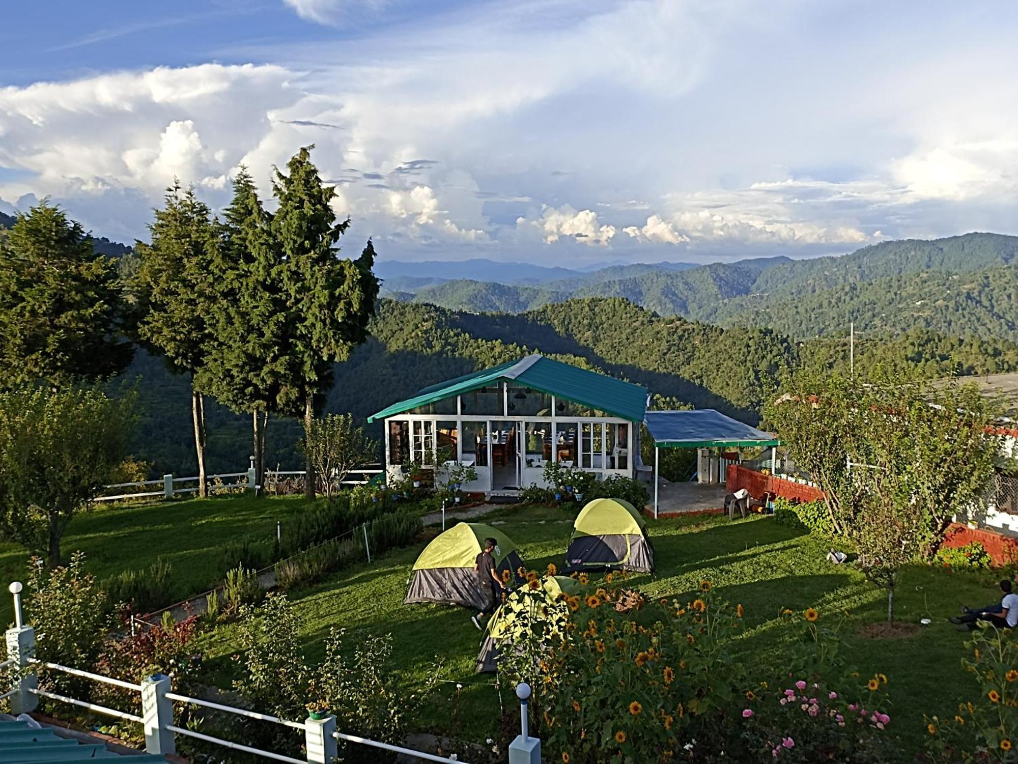 Chirping Orchard, Mukteshwar Bed & Breakfast Luaran gambar