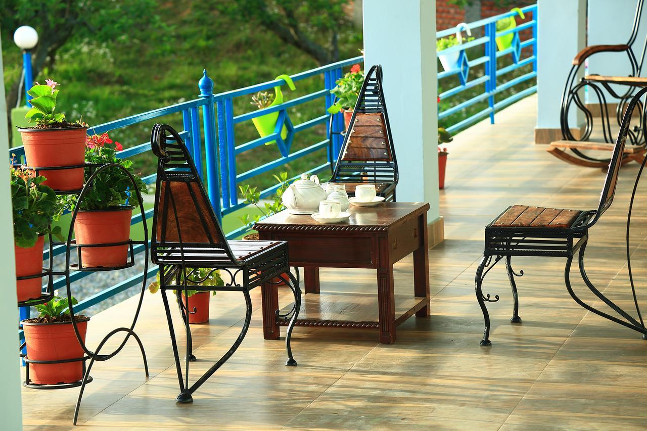 Chirping Orchard, Mukteshwar Bed & Breakfast Luaran gambar